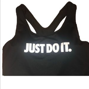 UNUSED NIKE SPORTS BRA